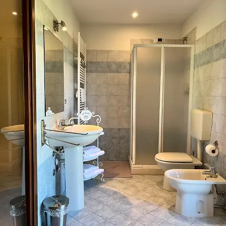 La Cascina Del Castello Bauernhof Asti