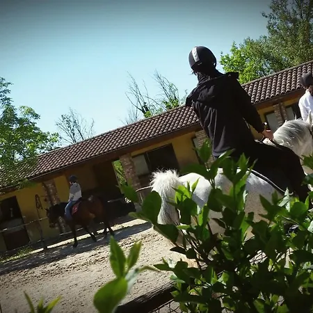 La Cascina Del Castello Bauernhof