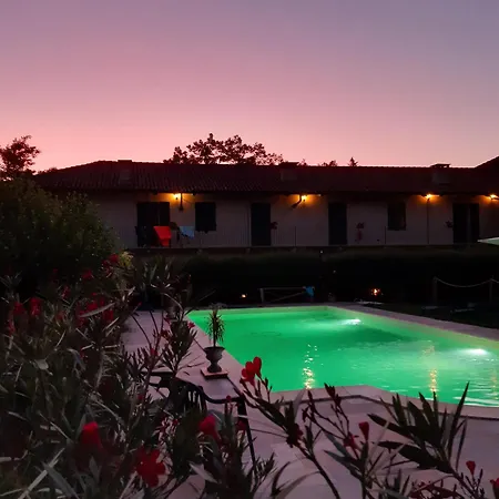 La Cascina Del Castello Farm stay *